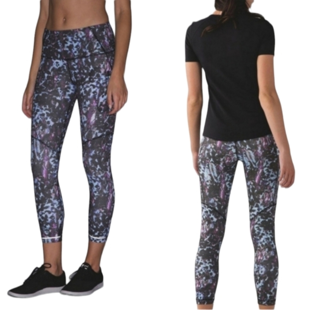 Lululemon All Sport HR Crop Pants Floral Sport Tranquil Blue Reflective Size 6